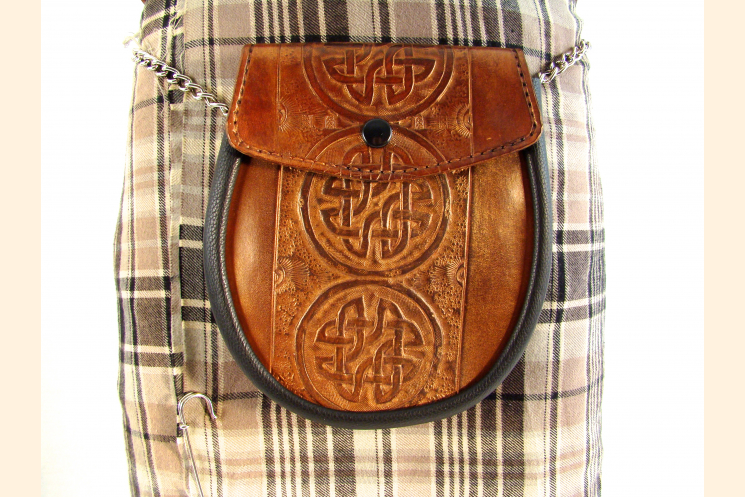 Sporran Copper with Circle Celtic Knot Front View